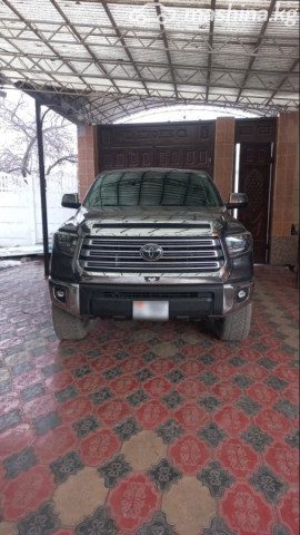 Toyota Tundra