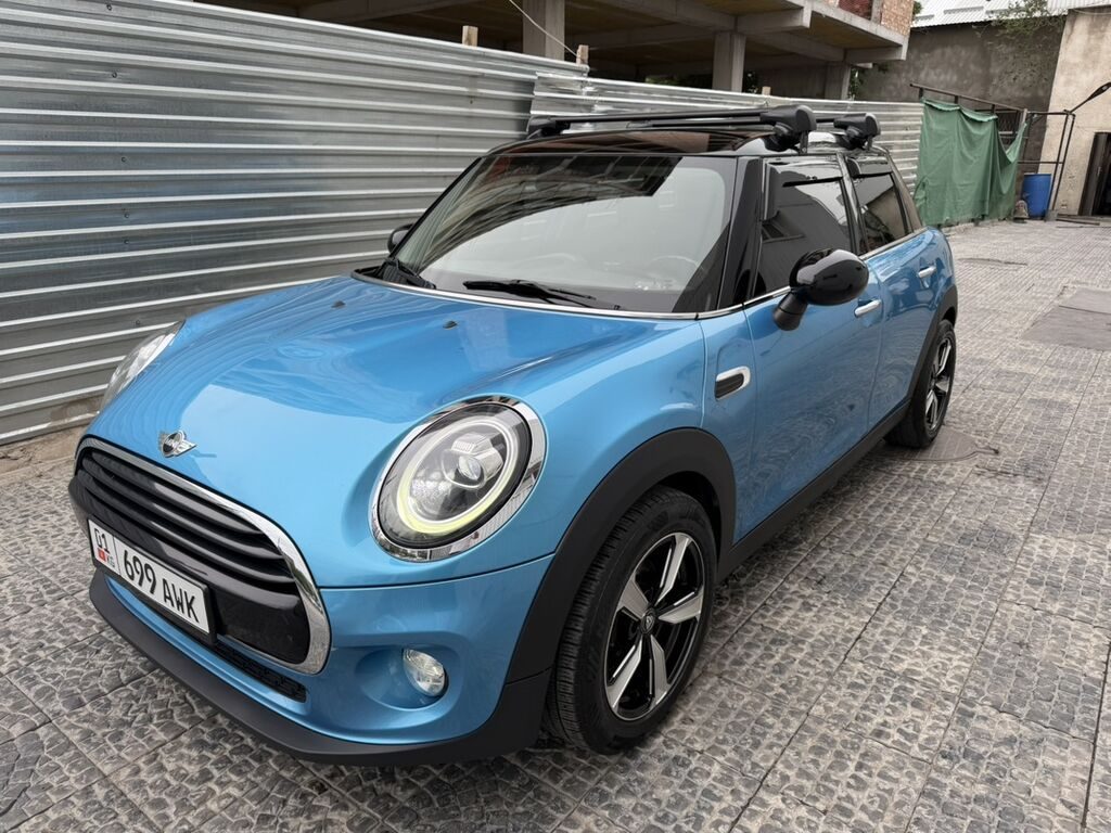 Mini Mini Cooper (2002-Present)
