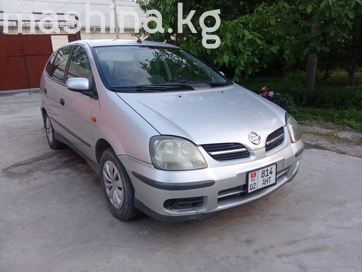 Nissan Almera Tino 2003