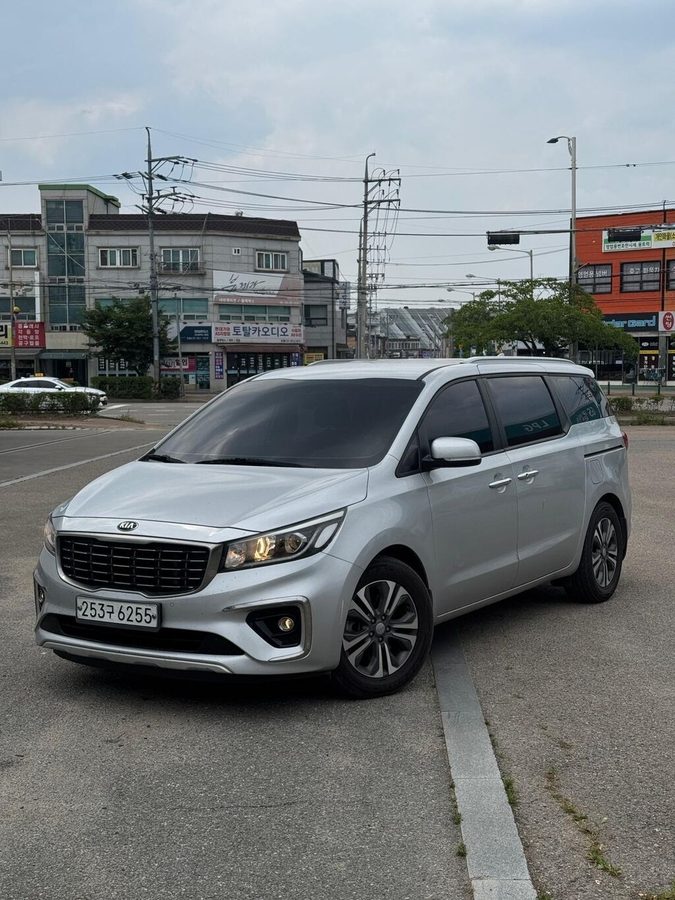 Kia Carnival