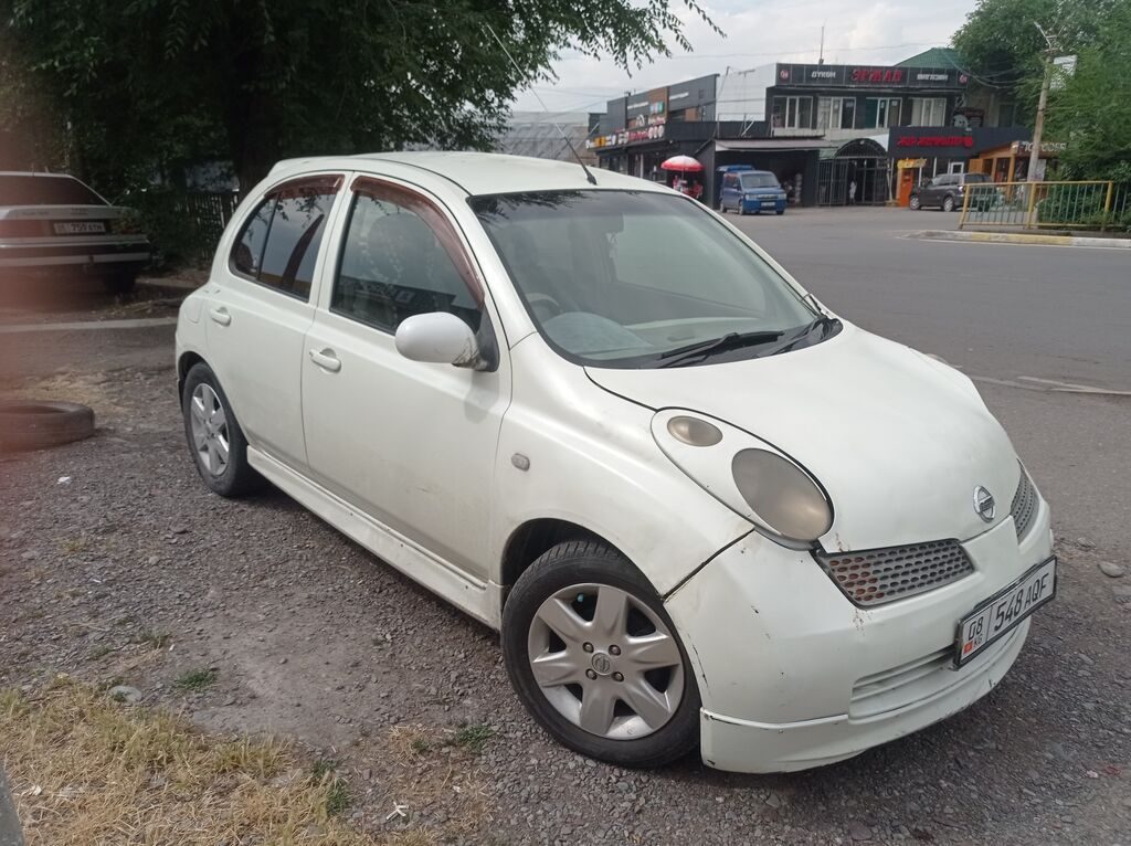Nissan March
