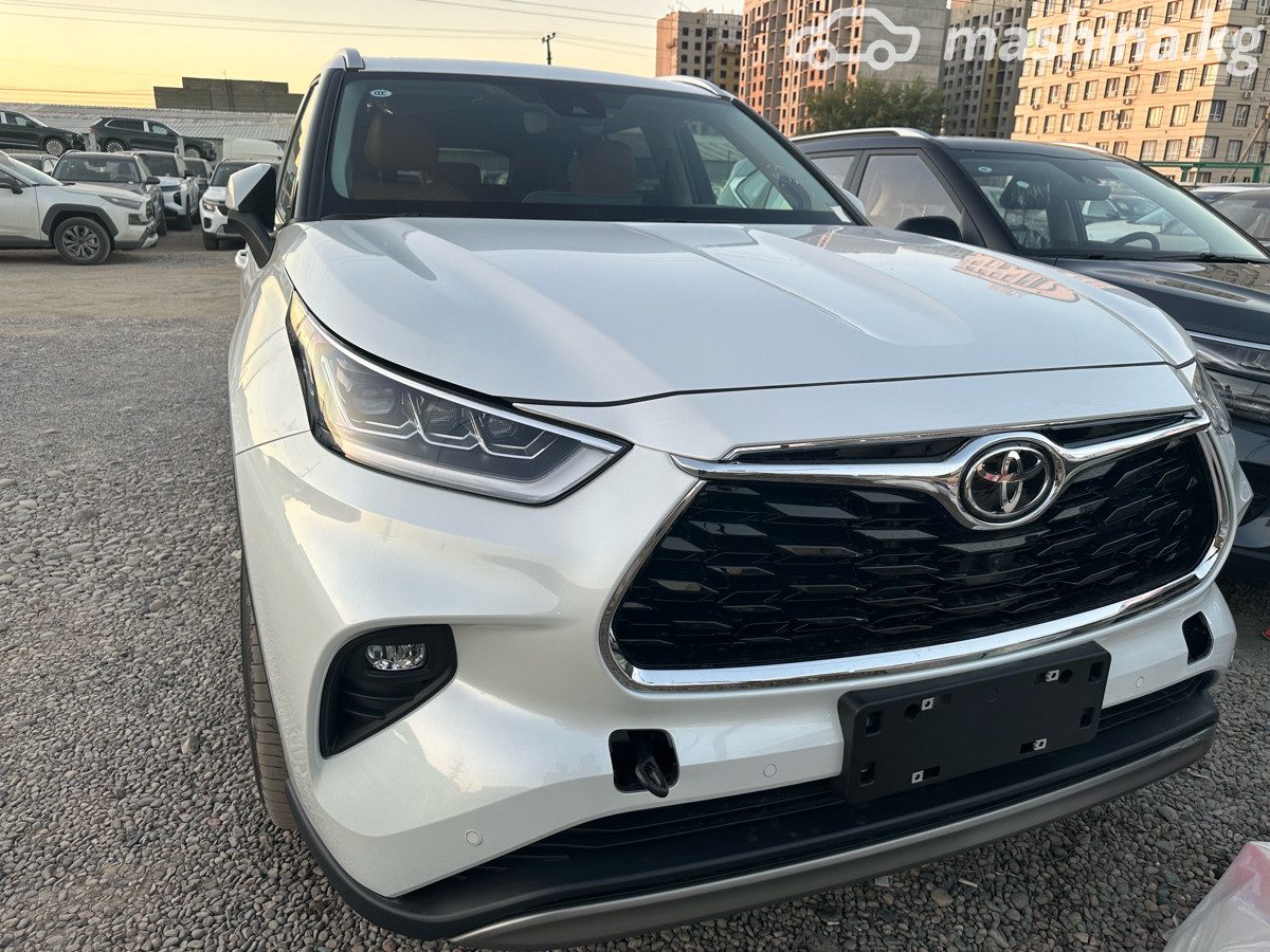 Toyota Highlander IV (U70)
