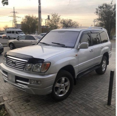 Lexus LX