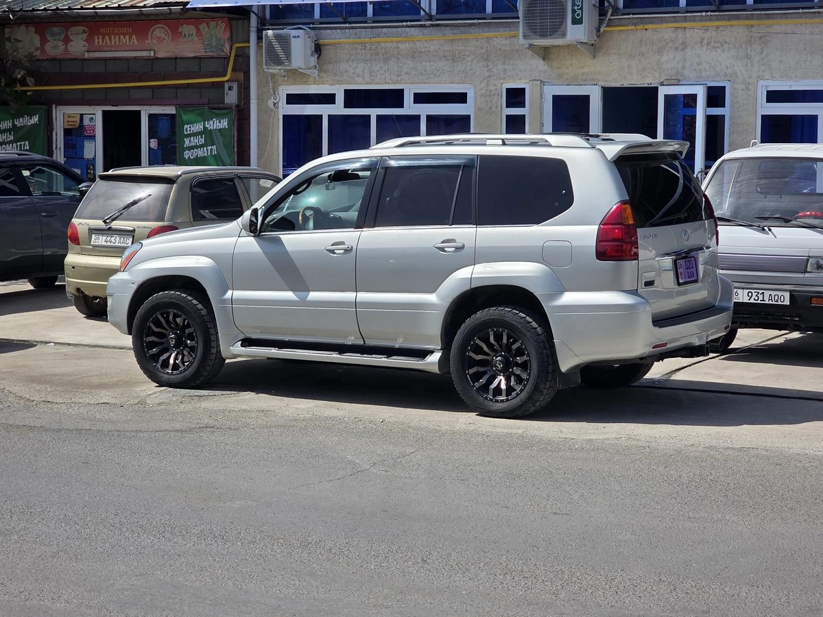 Lexus GX I 2005