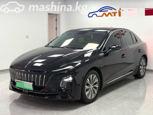 Hongqi E-QM5