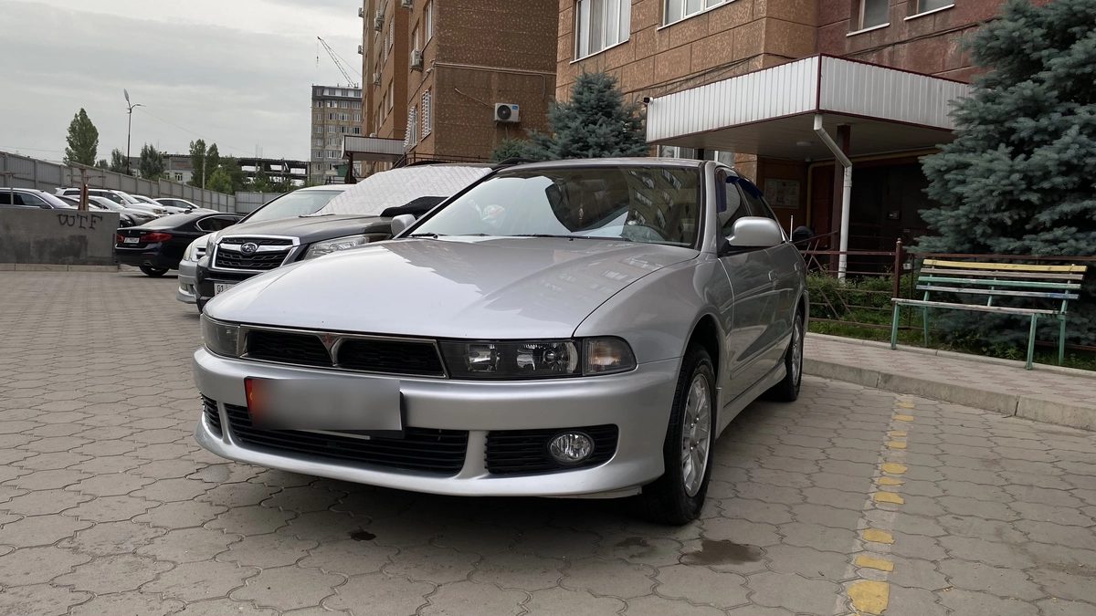 Mitsubishi Galant VIII 2002