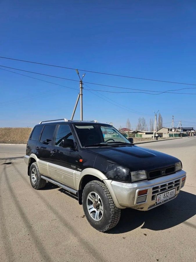 Nissan Terrano II