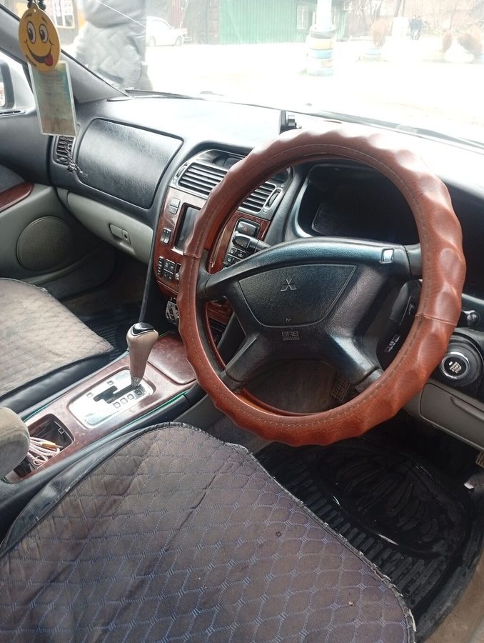 Mitsubishi Diamante