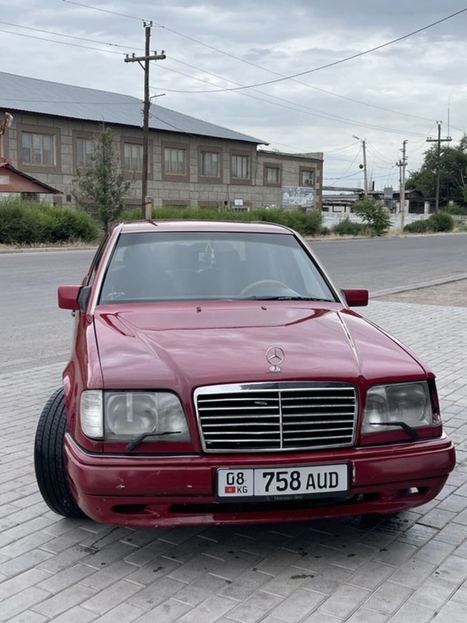 Mercedes-Benz W124