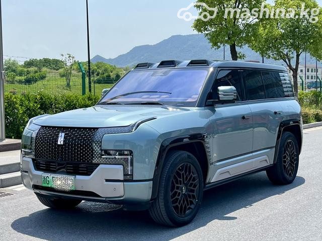BYD Yangwang U8