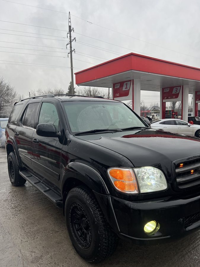 Toyota Sequoia