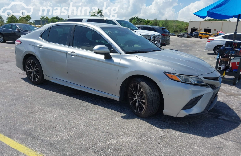 Toyota Camry VIII (XV70)