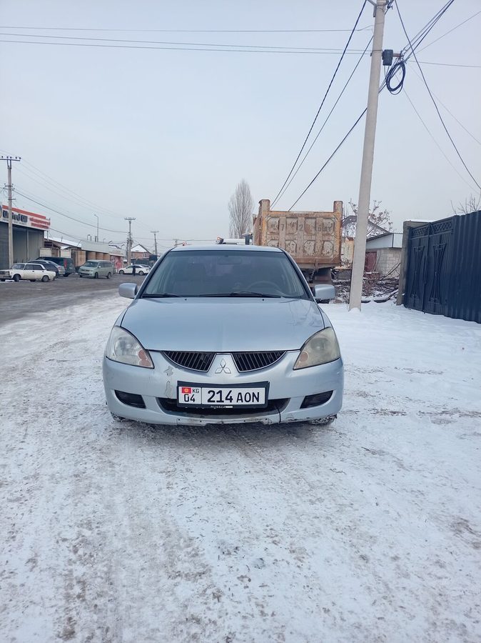 Mitsubishi Lancer