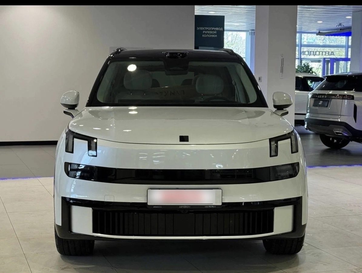 Lynk & Co 900 2026