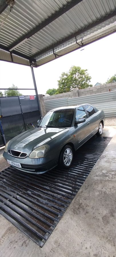 Daewoo Nubira