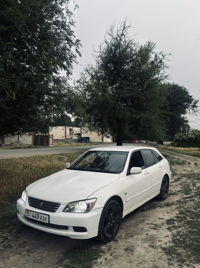 Toyota Altezza