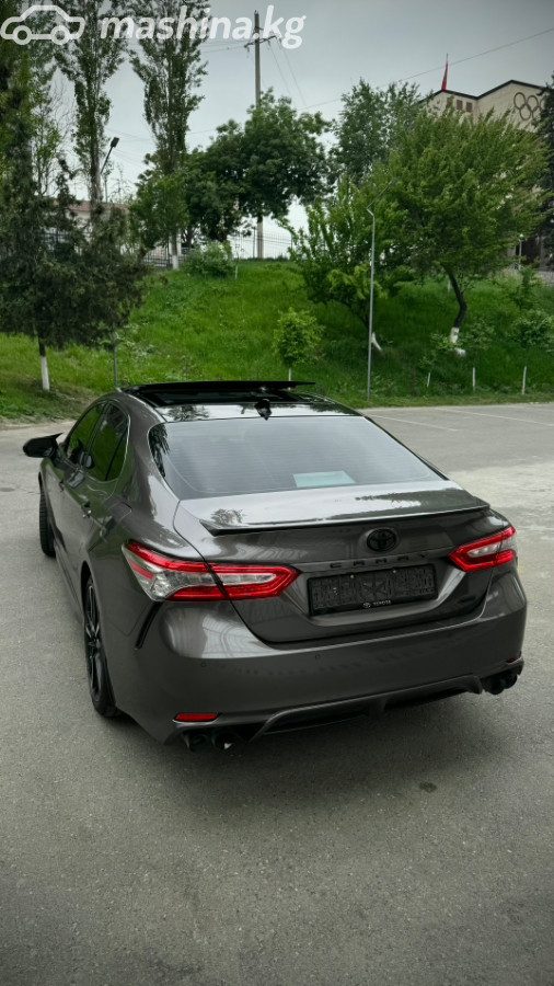 Toyota Camry VIII (XV70)