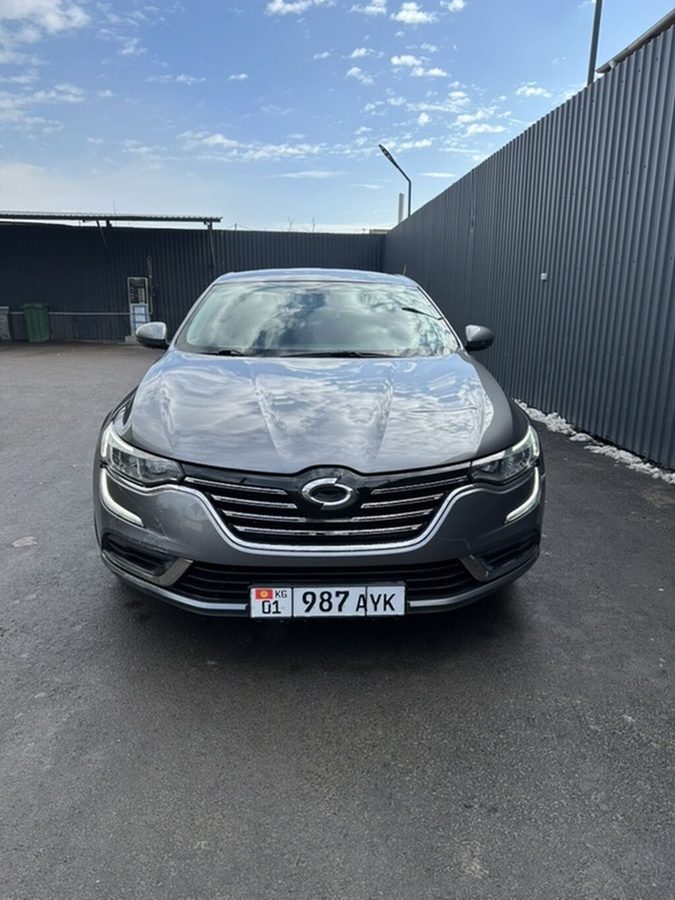 Renault SM6