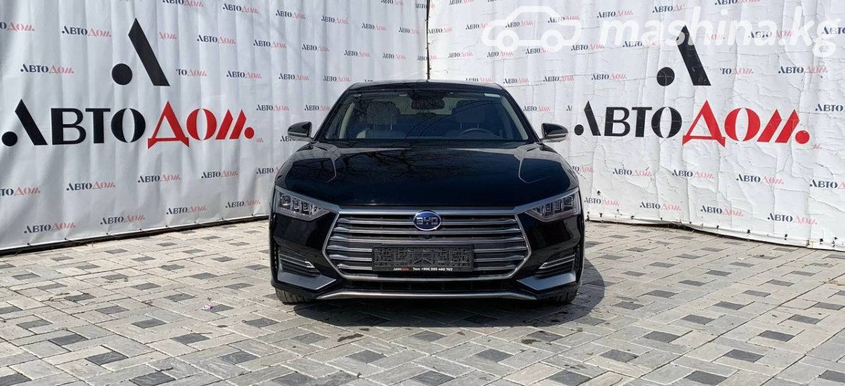 BYD E9