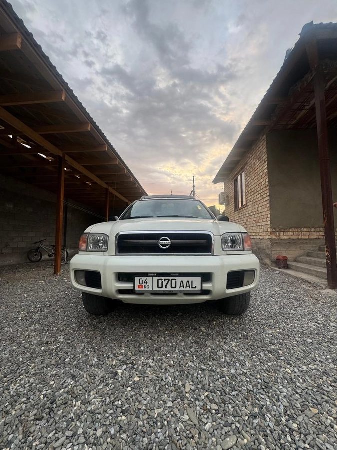 Nissan Pathfinder II 2002