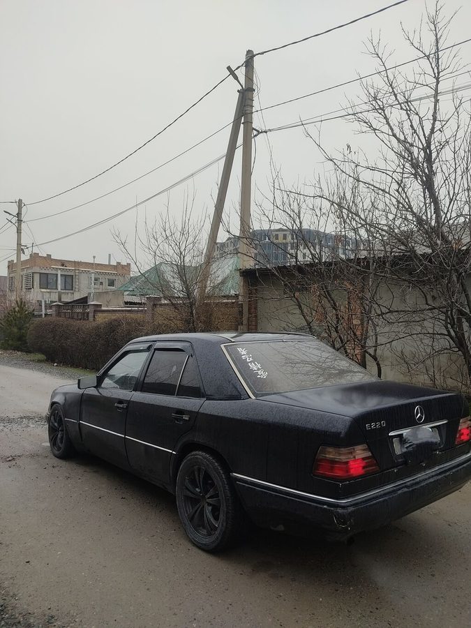 Mercedes-Benz W124