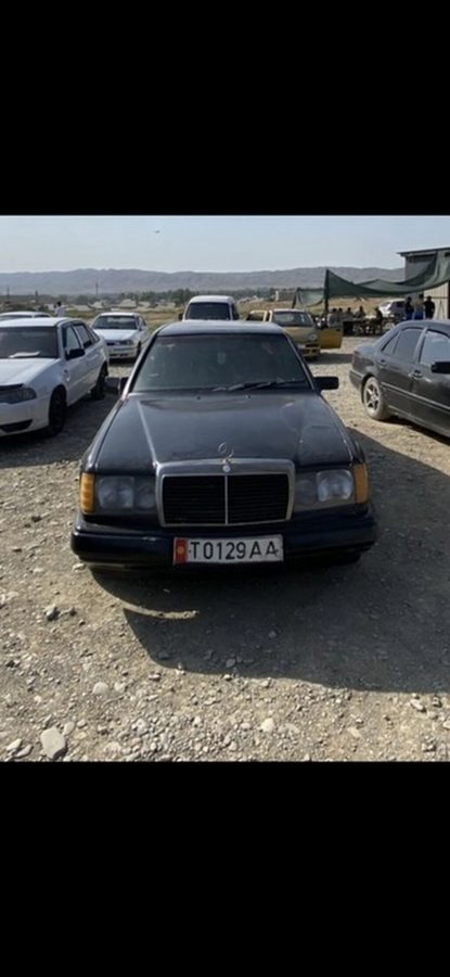 Mercedes-Benz W124