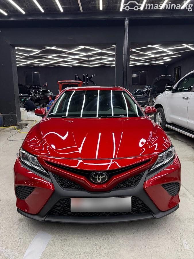 Toyota Camry VIII (XV70)