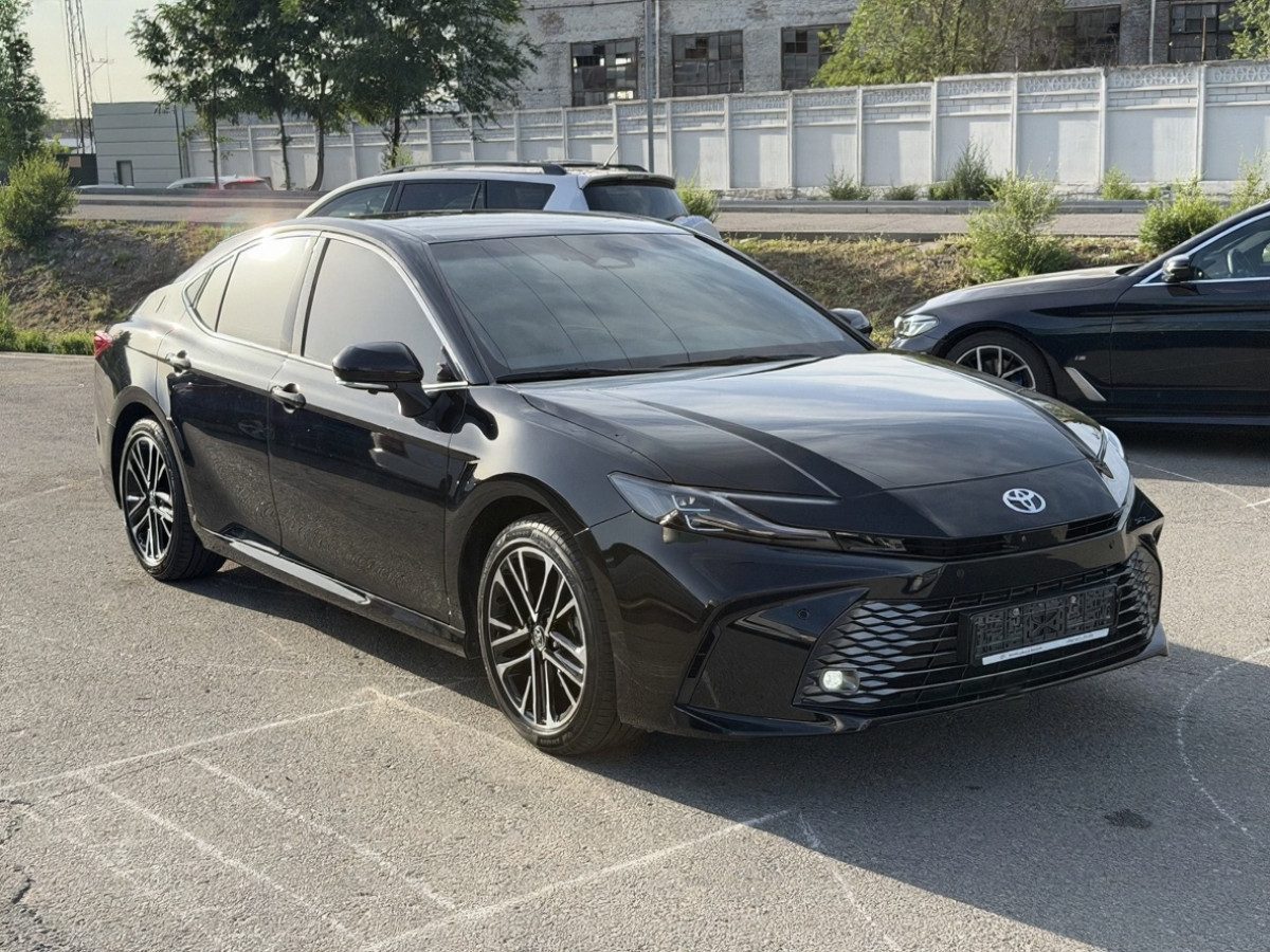 Toyota Camry IX (XV80) 2024