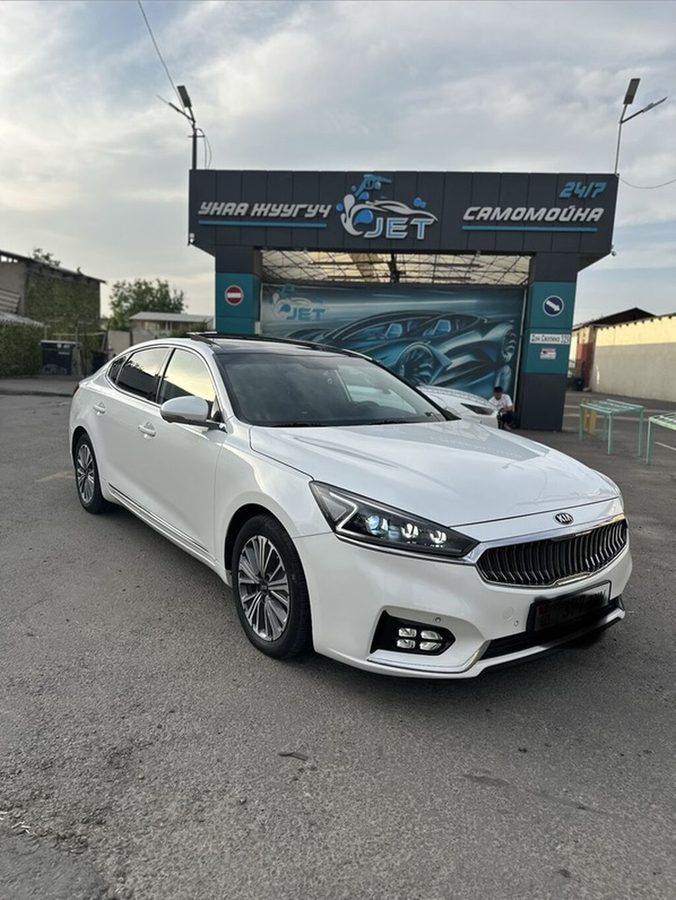Kia Cadenza