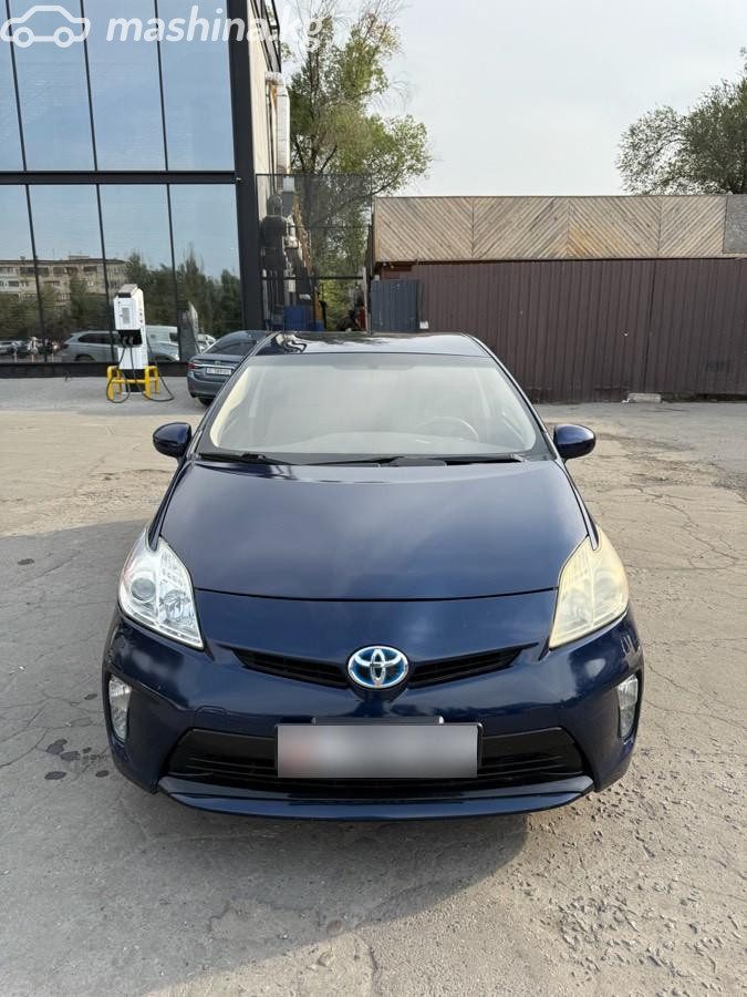 Toyota Prius III Рестайлинг (XW30)