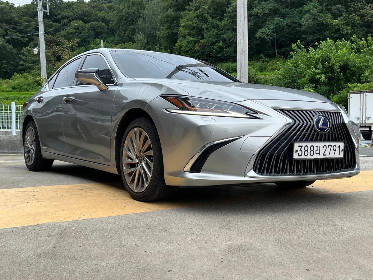 Lexus ES VII 2020