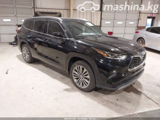 Toyota Highlander IV (U70)