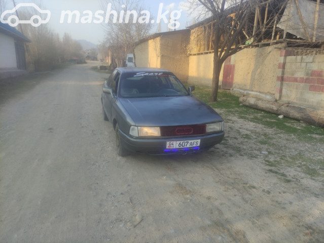 Audi 80