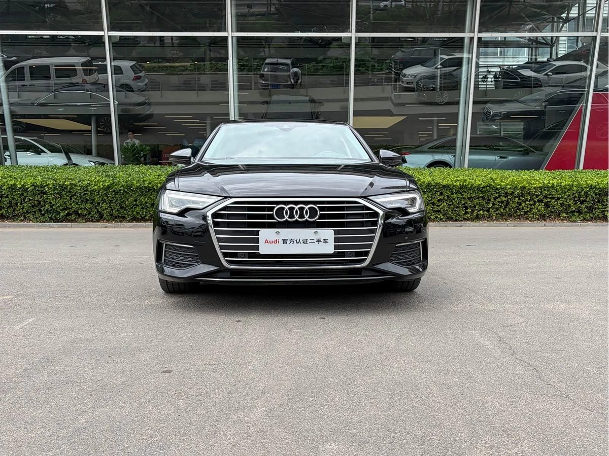 Audi A6 V (C8) 2022