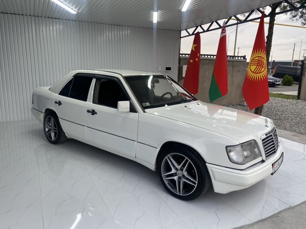 Mercedes-Benz W124