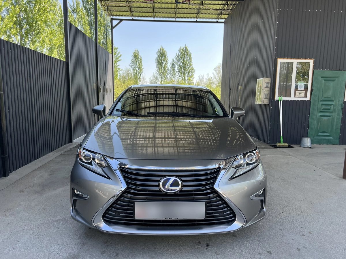 Lexus ES VI Рестайлинг 2017