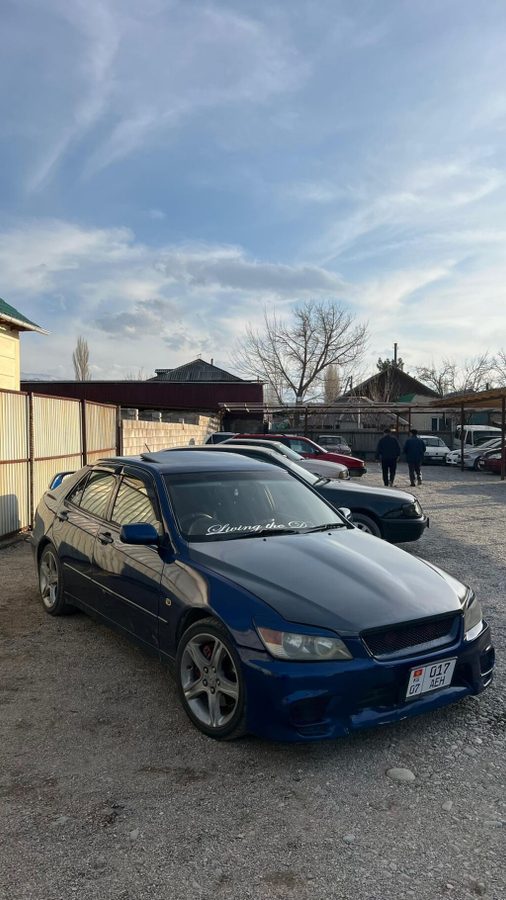 Lexus IS