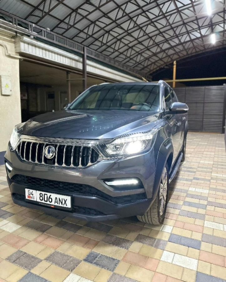 Ssangyong Rexton Khan