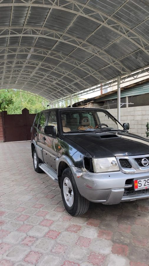 Nissan Terrano II Рестайлинг 2003