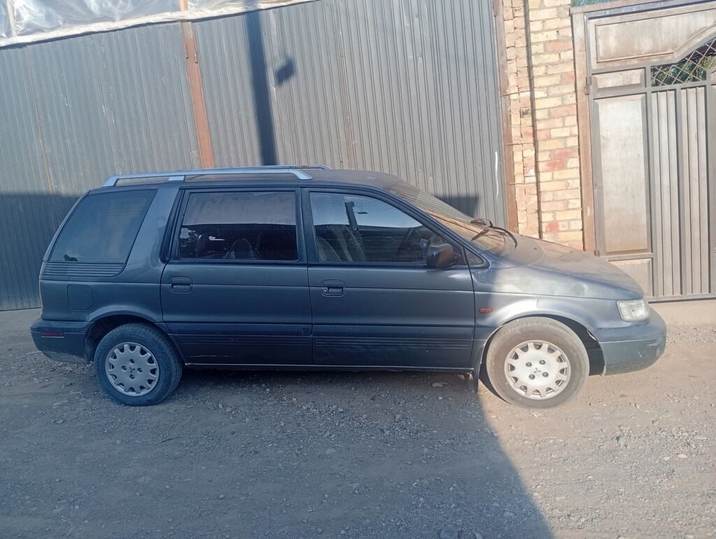 Mitsubishi Space Wagon