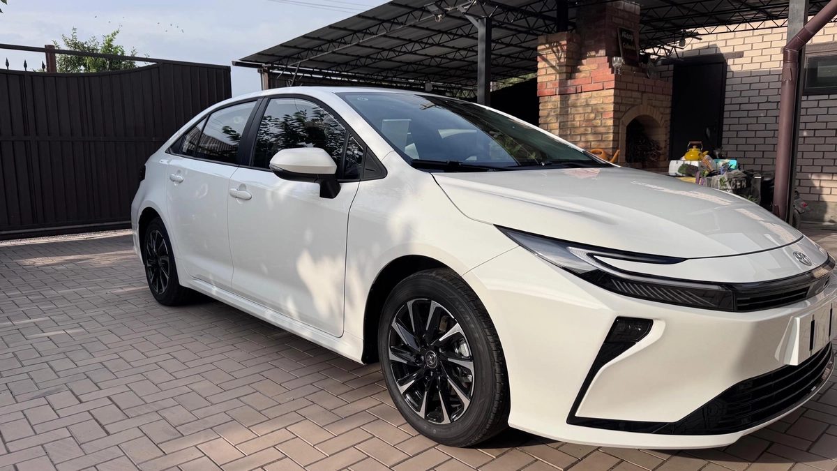 Toyota Corolla XII (E210) 2026