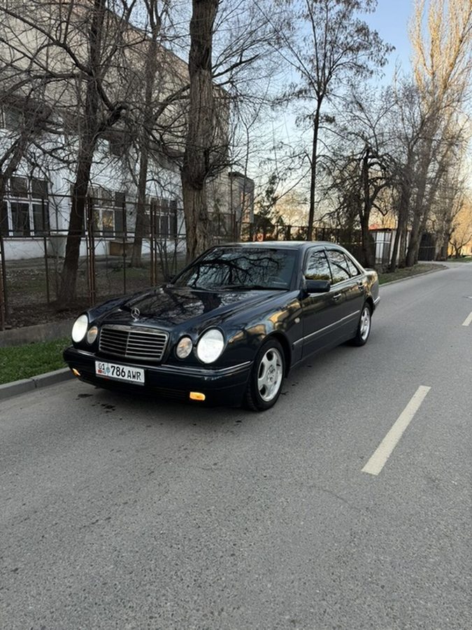 Mercedes-Benz E-Class