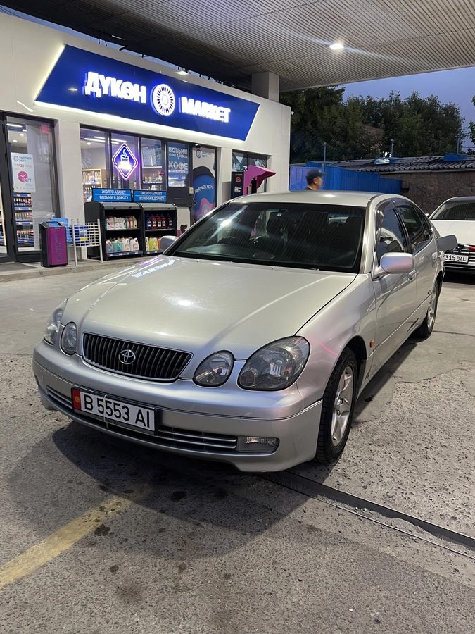 Toyota Aristo II 2001