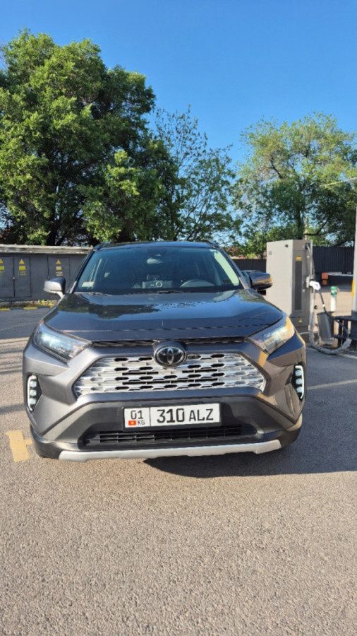 Toyota RAV4 V (XA50)