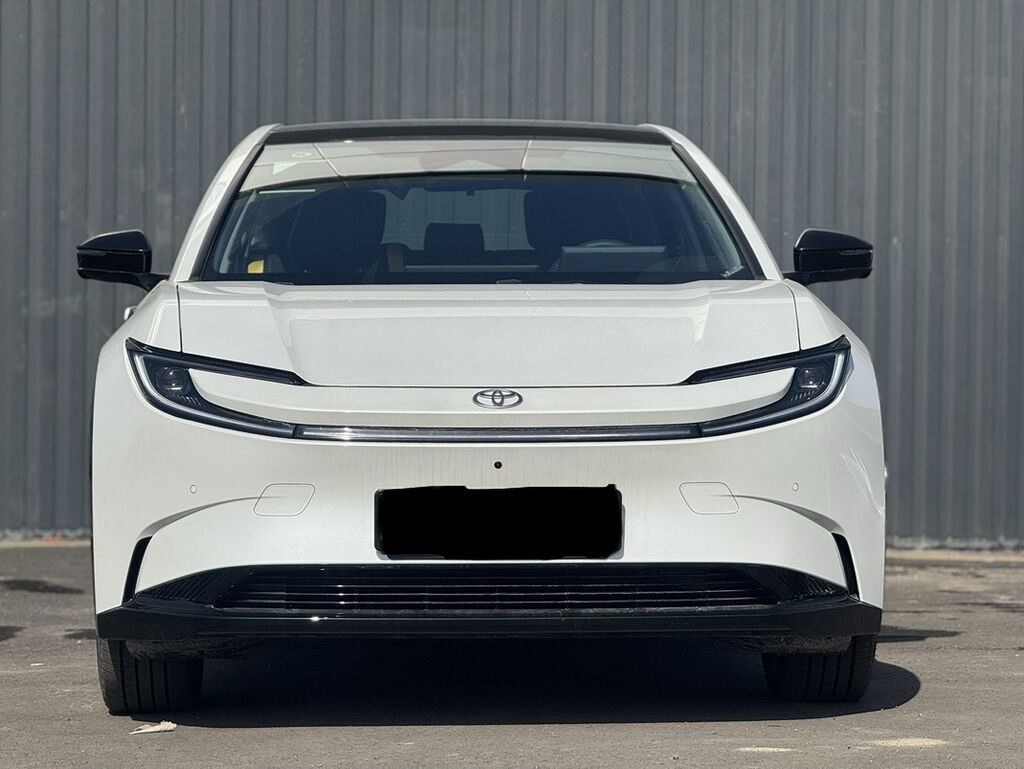 Toyota bZ5