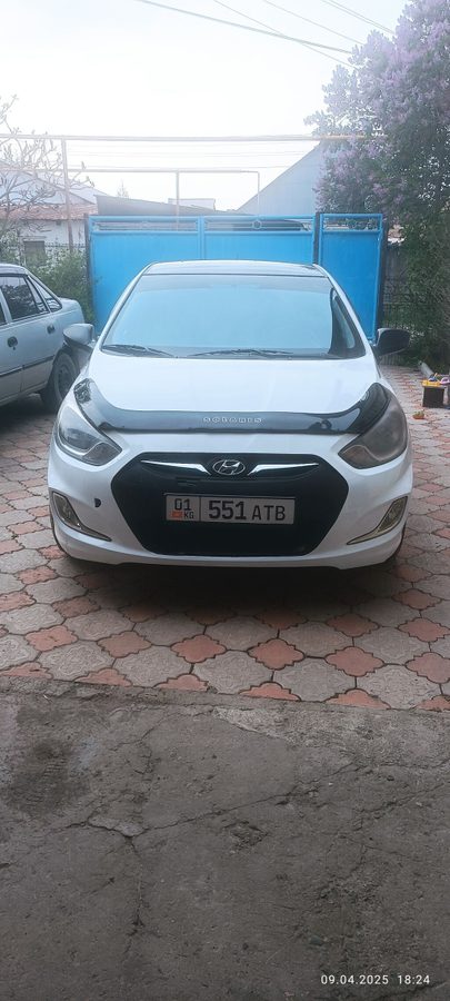 Hyundai Solaris