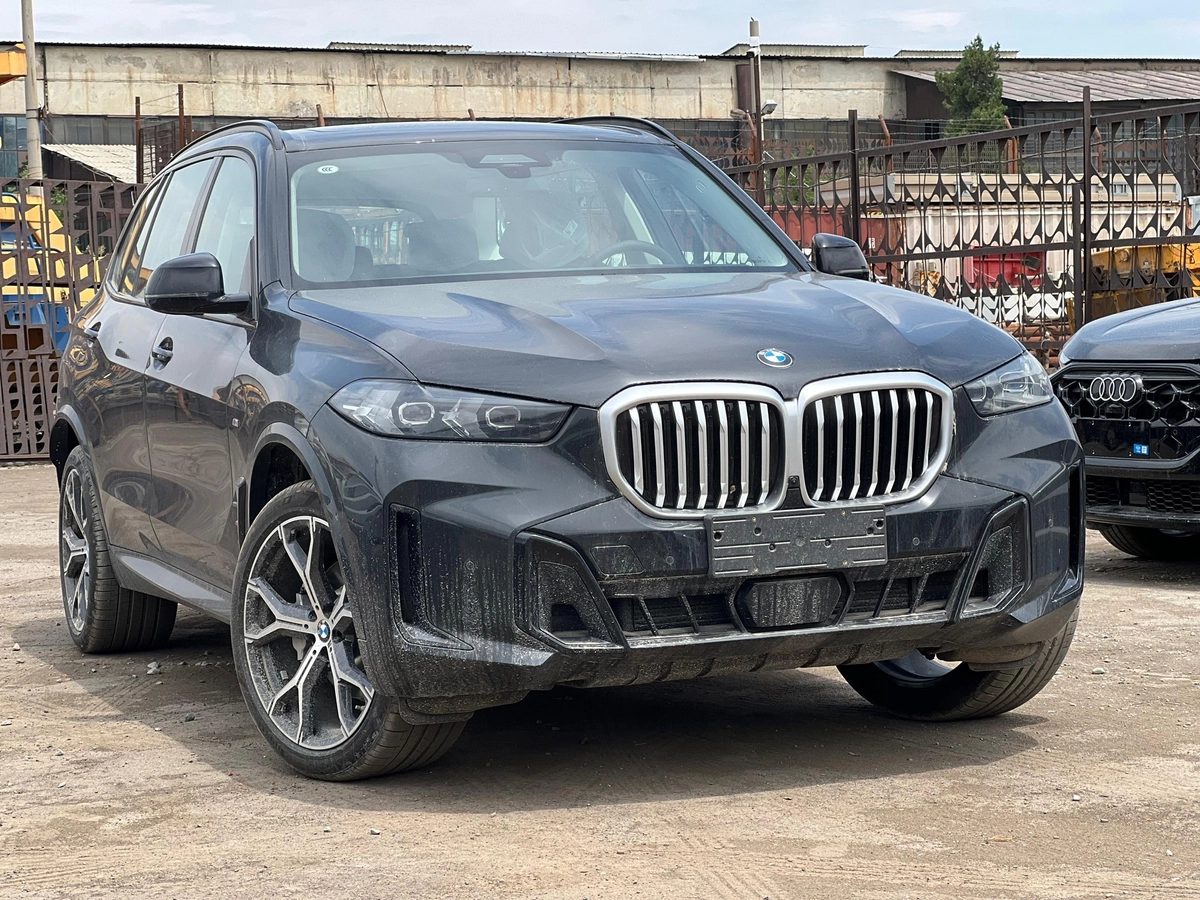BMW X5 IV (G05/G18) Рестайлинг 2026
