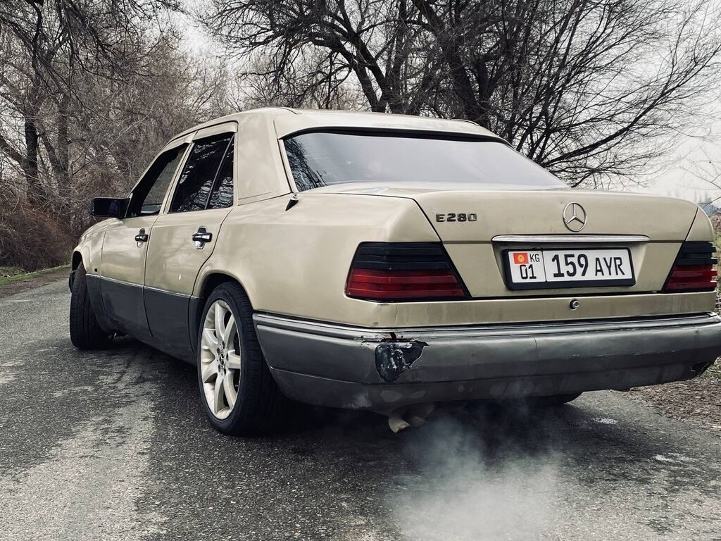Mercedes-Benz W124