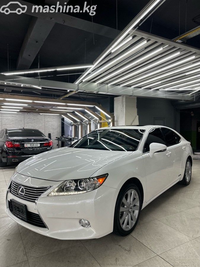 Lexus ES VI