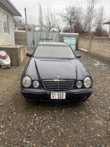 Mercedes-Benz E-Класс